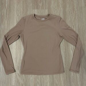 Long sleeve fitted top